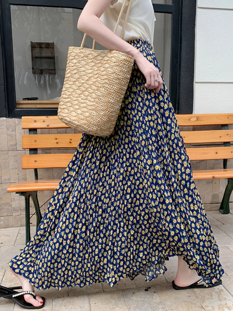 Real Shot of 2025 Spring Summer New Pocket Pleated Skirt for Women Retro Beach Chiffon Floral High Waist Umbrella Skirt S11