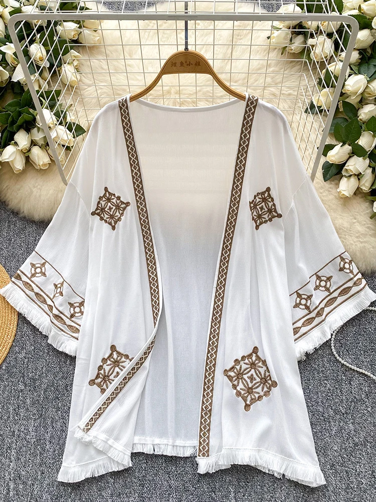 Summer Women's Bohemian Vacation Style Sun Protection Cardigan Top New Loose Casual Thin Breathable Embroidered Tassel Top D42