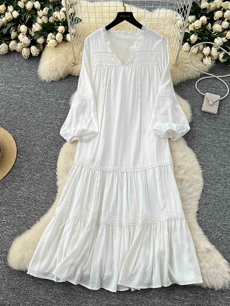 Spring Summer Forest Style Dress for Women 2025 New French Beach Vacation Style V-neck Lace Splicing Loose White Long Dress D28