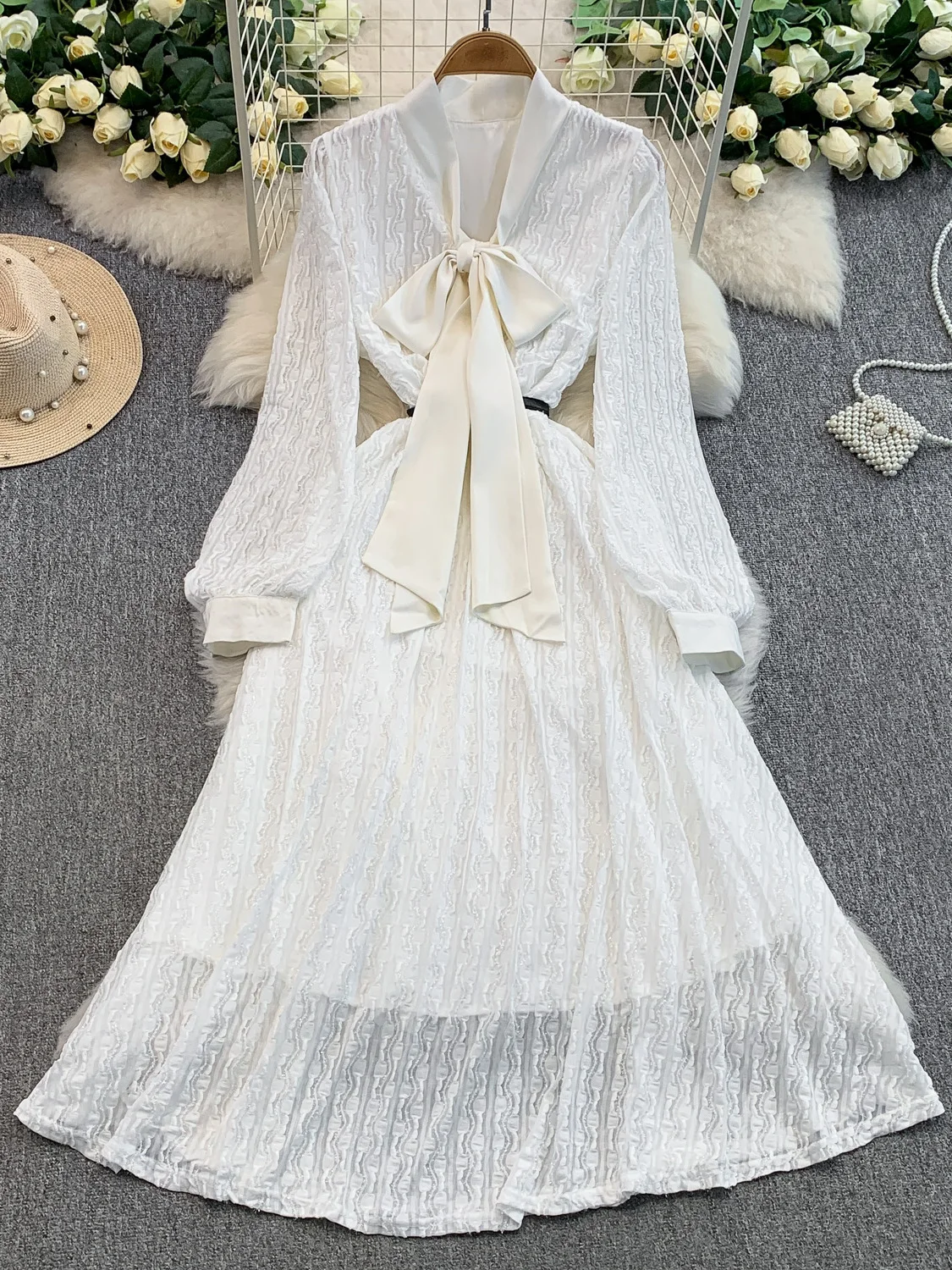 Women‘s Autumn Dress Hepburn-style High-end 3D Bright V-neck Fitted Waist Slim-fitting Knee-length Silk Lace-up Vestidos DS204 - Image 6