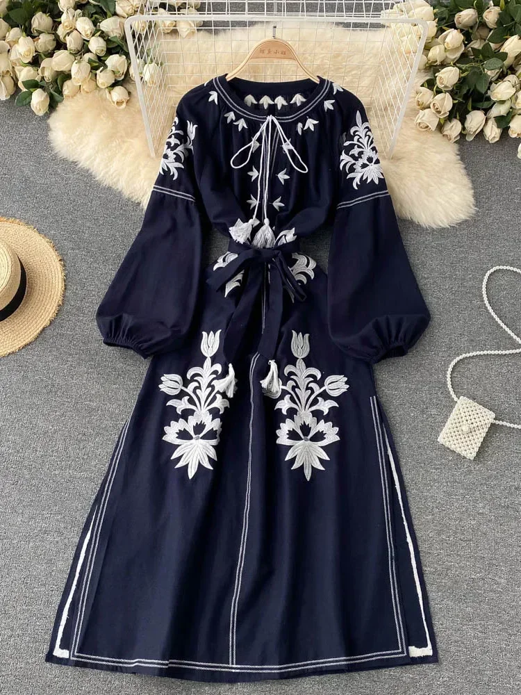 New Spring Autumn Women's Embroidered Dress V-neck Tie Split Retro Indie Folk Style Holiday Beach Long Dress Women GD679