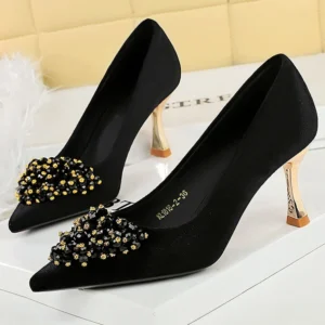 New Beaded metal flower Women Pumps Luxury banquet shoes Women 7 cm heels Stiletto Suede kitten high heels Female party shoes